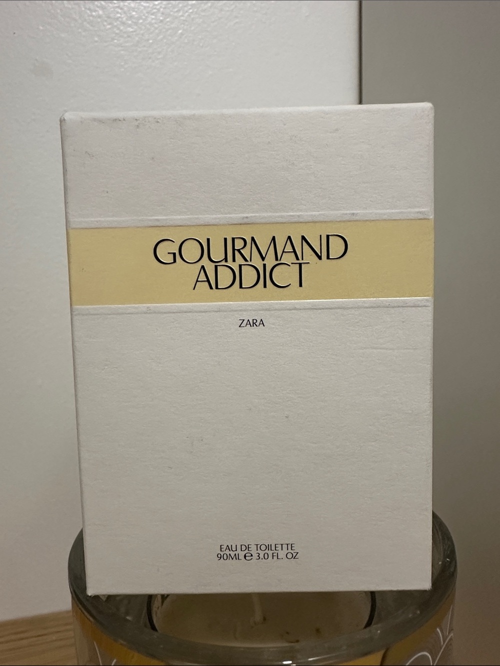 Zara Gourmand Addict White and Pale Yellow Fragrance Box